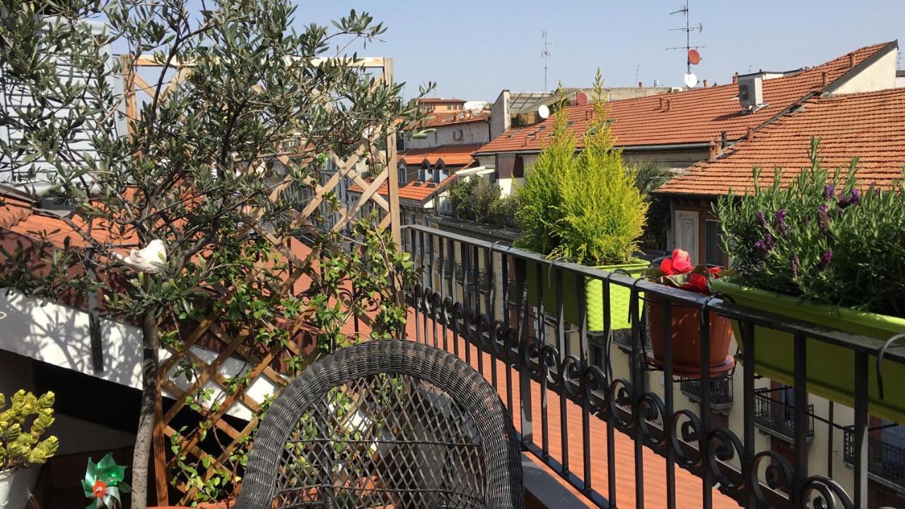 Apartment Pied A Terre With Terrazza In Milan City Center Exteriör bild